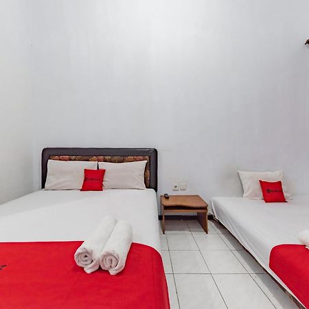 Reddoorz At Ciliwung Guest House Syariah 玛琅 外观 照片