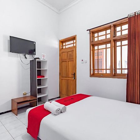 Reddoorz At Ciliwung Guest House Syariah 玛琅 外观 照片