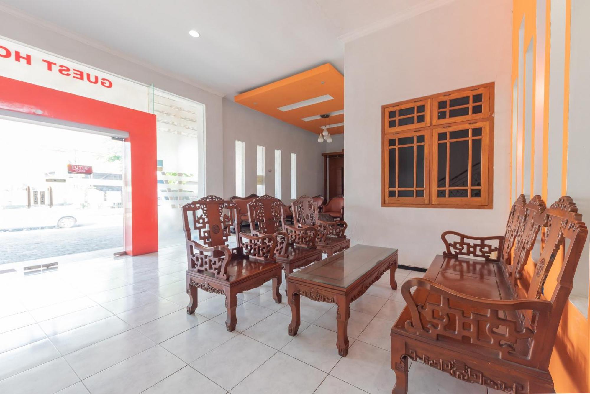 Reddoorz At Ciliwung Guest House Syariah 玛琅 外观 照片