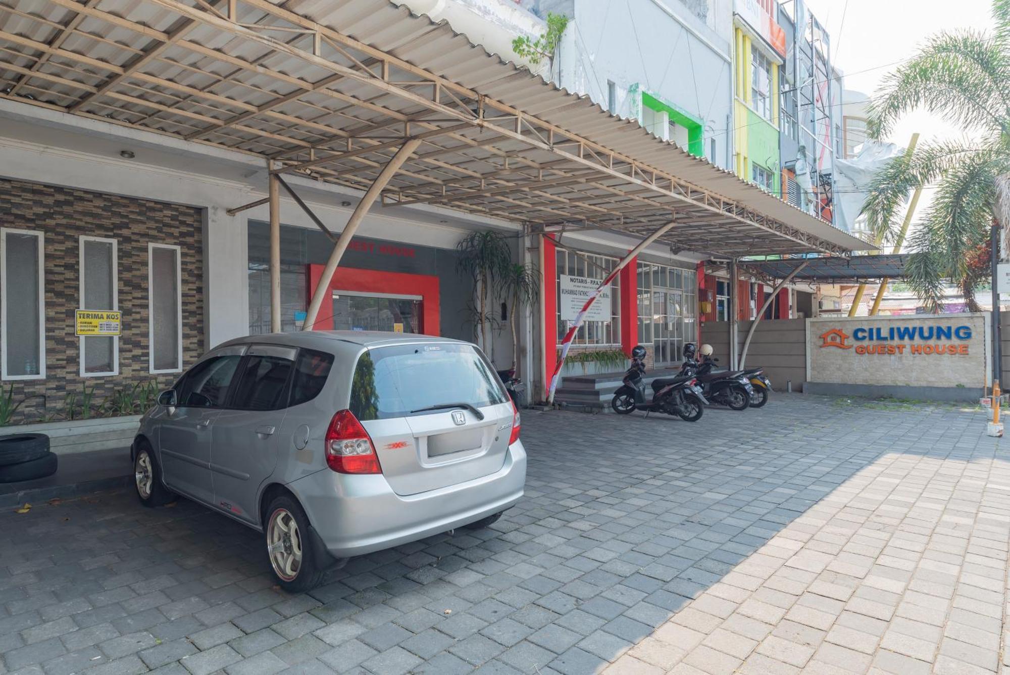 Reddoorz At Ciliwung Guest House Syariah 玛琅 外观 照片